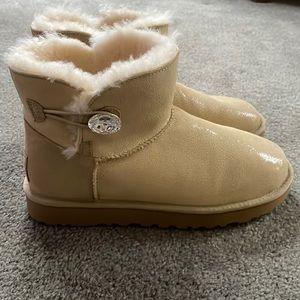 Like new, Bailey Button Bling Uggs. Size 9